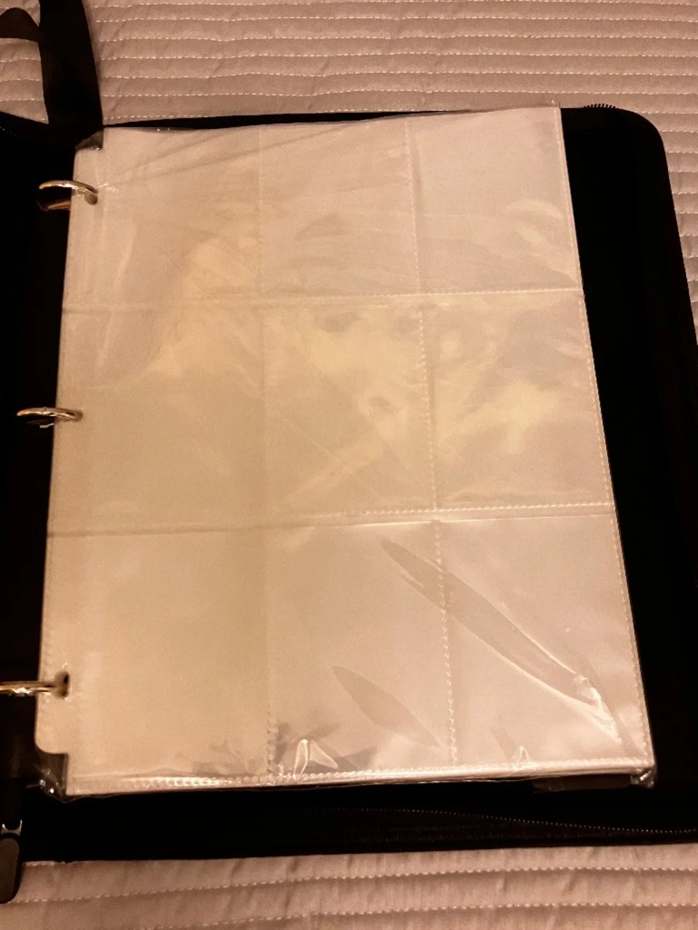 Sports Card Binder 900-Pocket Split-Face Design Football Payer & Black Panther